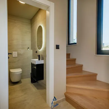 Sofija By Awaytocroatia فيلة Tar-Vabriga