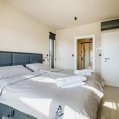 Sofija By Awaytocroatia فيلة