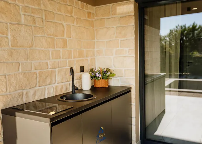 Sofija By Awaytocroatia