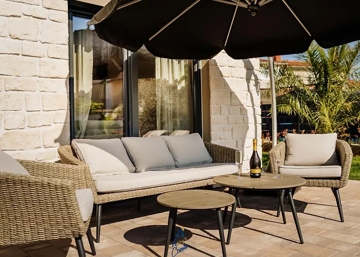 Sofija By Awaytocroatia *