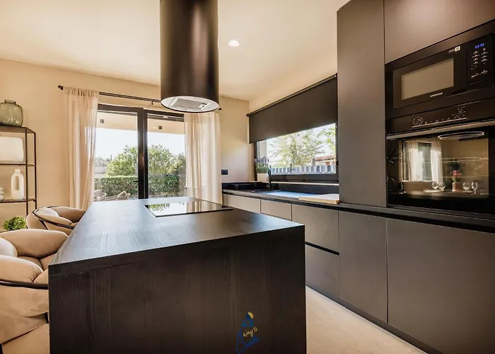 Sofija By Awaytocroatia