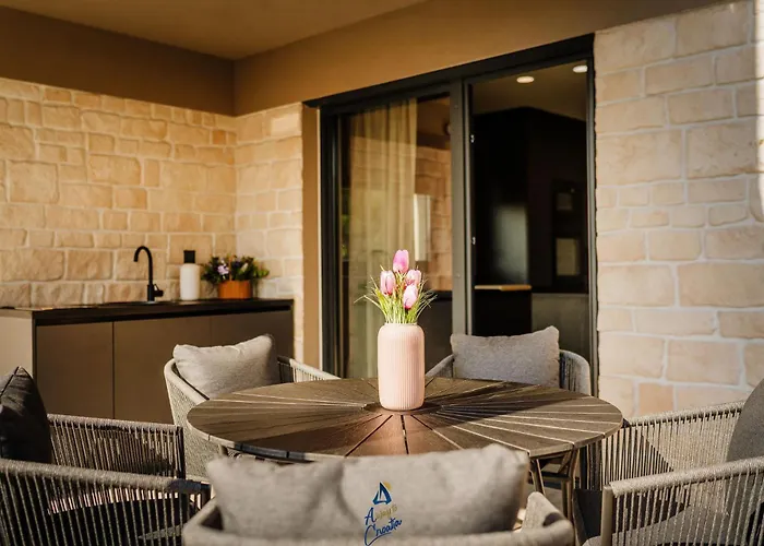 Sofija By Awaytocroatia *