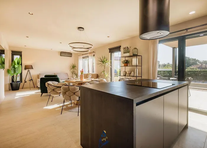 Sofija By Awaytocroatia *